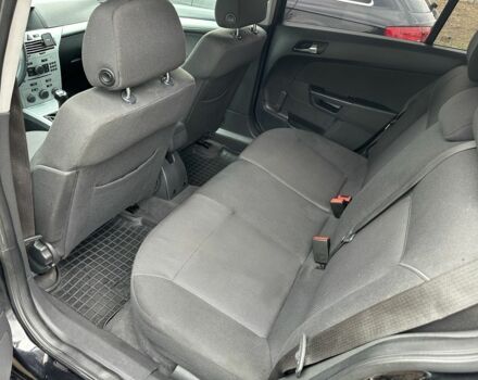 Опель Астра 2010 в Луцке на Automoto.ua Черный Опель Астра, объемом двигателя 1.6 л и пробегом 273 тыс. км за 4600 $, фото 13 на Automoto.ua