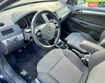 Опель Астра 2010 в Дубно на Automoto.ua Черный Опель Астра, объемом двигателя 1.6 л и пробегом 218 тыс. км за 5700 $, фото 30 на Automoto.ua