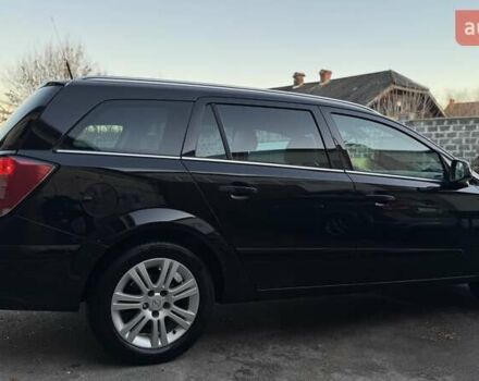 Черный Опель Астра, объемом двигателя 1.6 л и пробегом 205 тыс. км за 6150 $, фото 8 на Automoto.ua