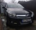 Черный Опель Астра, объемом двигателя 1.6 л и пробегом 200 тыс. км за 5700 $, фото 1 на Automoto.ua
