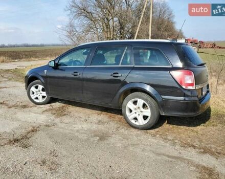 Черный Опель Астра, объемом двигателя 1.7 л и пробегом 300 тыс. км за 6200 $, фото 11 на Automoto.ua