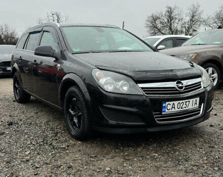 Черный Опель Астра, объемом двигателя 1.69 л и пробегом 242 тыс. км за 6200 $, фото 10 на Automoto.ua