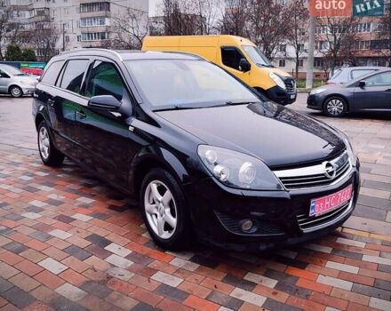 Черный Опель Астра, объемом двигателя 1.6 л и пробегом 212 тыс. км за 5750 $, фото 4 на Automoto.ua