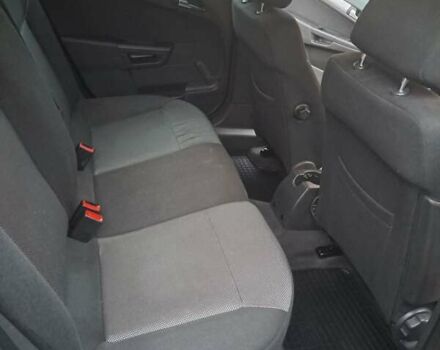 Черный Опель Астра, объемом двигателя 1.6 л и пробегом 209 тыс. км за 5800 $, фото 10 на Automoto.ua