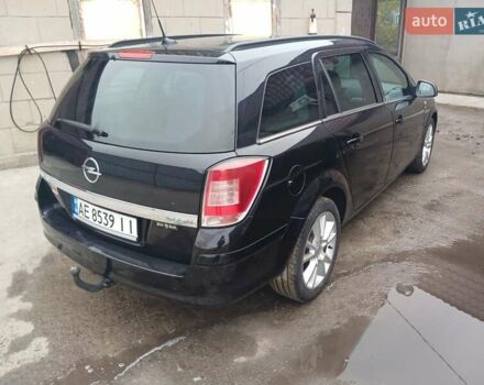 Опель Астра 2010 в Днепре (Днепропетровске) на Automoto.ua Черный Опель Астра, объемом двигателя 1.7 л и пробегом 292 тыс. км за 5500 $, фото 10 на Automoto.ua