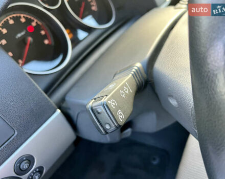 Опель Астра 2010 в Дубно на Automoto.ua Черный Опель Астра, объемом двигателя 1.6 л и пробегом 218 тыс. км за 5700 $, фото 38 на Automoto.ua