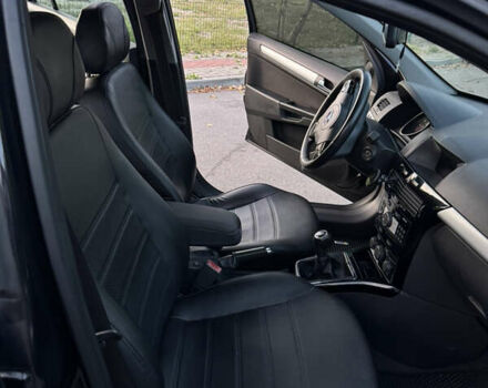 Опель Астра 2010 в Полтаве на Automoto.ua Черный Опель Астра, объемом двигателя 1.6 л и пробегом 260 тыс. км за 6500 $, фото 22 на Automoto.ua