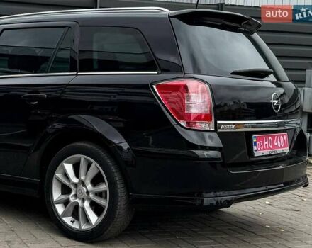 Черный Опель Астра, объемом двигателя 1.6 л и пробегом 152 тыс. км за 7200 $, фото 31 на Automoto.ua