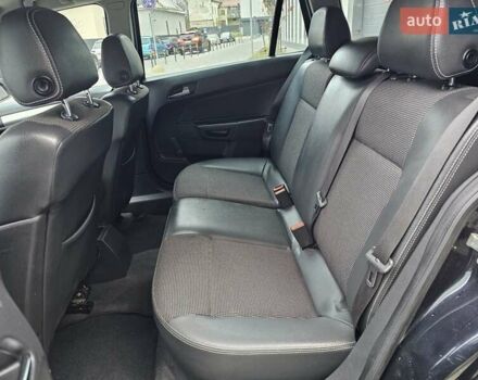 Чорний Опель Астра, об'ємом двигуна 1.6 л та пробігом 240 тис. км за 6290 $, фото 4 на Automoto.ua