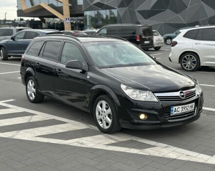 Опель Астра 2010 в Луцке на Automoto.ua Черный Опель Астра, объемом двигателя 1.6 л и пробегом 273 тыс. км за 4600 $, фото 1 на Automoto.ua