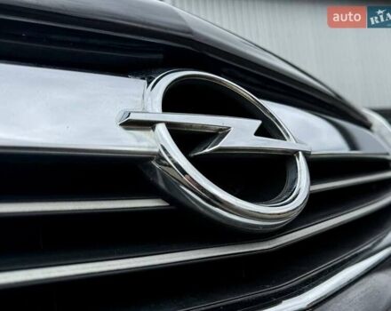 Черный Опель Астра, объемом двигателя 1.6 л и пробегом 152 тыс. км за 7200 $, фото 11 на Automoto.ua