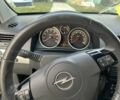 Черный Опель Астра, объемом двигателя 1.6 л и пробегом 319 тыс. км за 5200 $, фото 5 на Automoto.ua