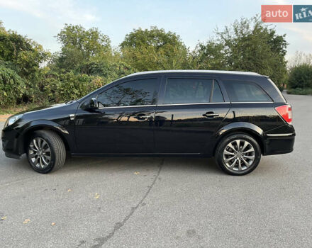 Опель Астра 2010 в Полтаве на Automoto.ua Черный Опель Астра, объемом двигателя 1.6 л и пробегом 260 тыс. км за 6500 $, фото 3 на Automoto.ua