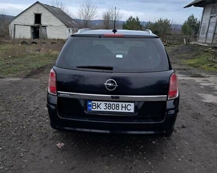 Черный Опель Астра, объемом двигателя 1.6 л и пробегом 216 тыс. км за 6200 $, фото 3 на Automoto.ua