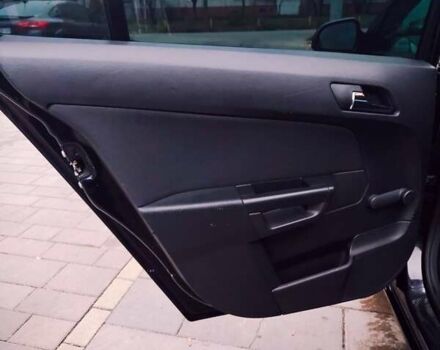 Черный Опель Астра, объемом двигателя 1.6 л и пробегом 237 тыс. км за 5350 $, фото 43 на Automoto.ua