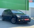 Черный Опель Астра, объемом двигателя 1.6 л и пробегом 196 тыс. км за 6400 $, фото 1 на Automoto.ua