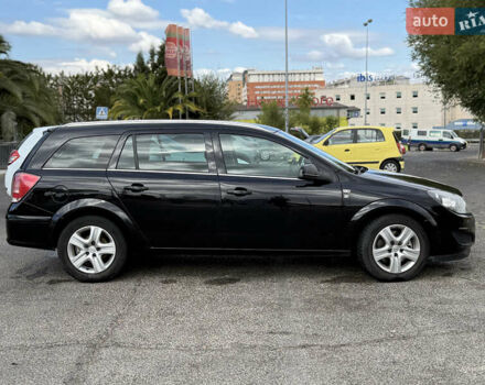 Черный Опель Астра, объемом двигателя 1.69 л и пробегом 334 тыс. км за 5900 $, фото 3 на Automoto.ua