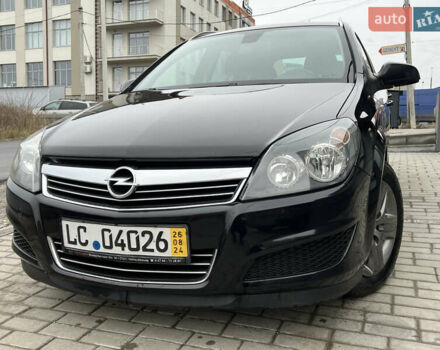 Черный Опель Астра, объемом двигателя 1.7 л и пробегом 264 тыс. км за 5799 $, фото 1 на Automoto.ua