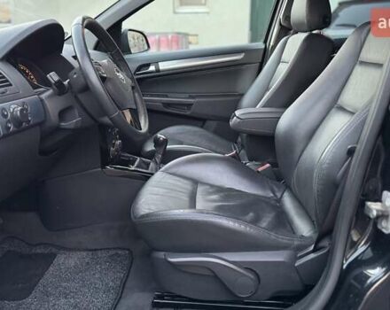 Черный Опель Астра, объемом двигателя 1.6 л и пробегом 205 тыс. км за 6150 $, фото 29 на Automoto.ua