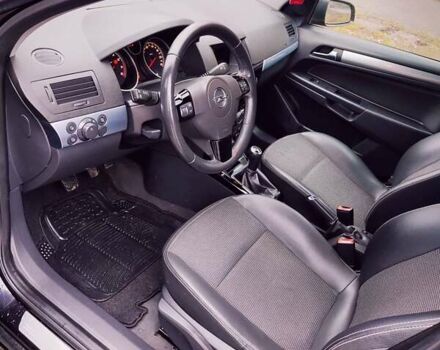 Черный Опель Астра, объемом двигателя 1.6 л и пробегом 212 тыс. км за 5750 $, фото 19 на Automoto.ua