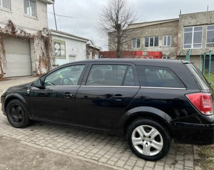 Черный Опель Астра, объемом двигателя 1.6 л и пробегом 319 тыс. км за 5200 $, фото 2 на Automoto.ua