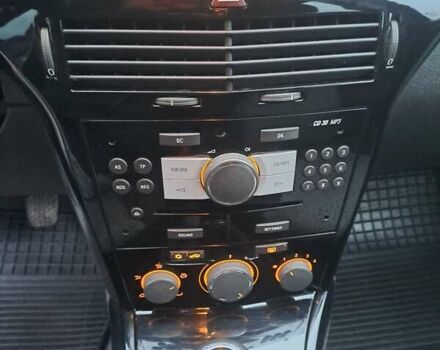 Черный Опель Астра, объемом двигателя 1.6 л и пробегом 209 тыс. км за 5800 $, фото 17 на Automoto.ua