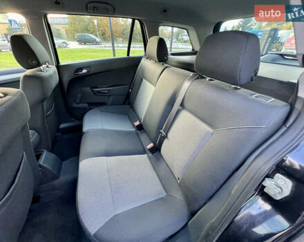 Опель Астра 2010 в Дубно на Automoto.ua Черный Опель Астра, объемом двигателя 1.6 л и пробегом 218 тыс. км за 5700 $, фото 57 на Automoto.ua