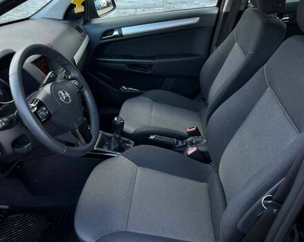 Черный Опель Астра, объемом двигателя 1.6 л и пробегом 219 тыс. км за 5600 $, фото 14 на Automoto.ua