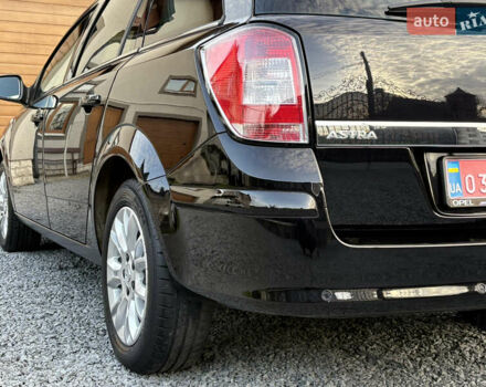 Черный Опель Астра, объемом двигателя 1.6 л и пробегом 252 тыс. км за 6400 $, фото 15 на Automoto.ua