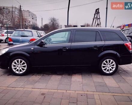 Черный Опель Астра, объемом двигателя 1.6 л и пробегом 237 тыс. км за 5350 $, фото 3 на Automoto.ua