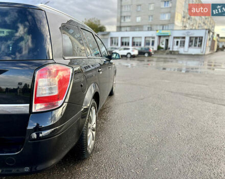 Опель Астра 2010 в Дубно на Automoto.ua Черный Опель Астра, объемом двигателя 1.6 л и пробегом 218 тыс. км за 5700 $, фото 21 на Automoto.ua