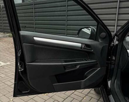 Черный Опель Астра, объемом двигателя 1.6 л и пробегом 152 тыс. км за 7200 $, фото 63 на Automoto.ua