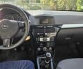 Опель Астра 2010 в Коломые на Automoto.ua Черный Опель Астра, объемом двигателя 1.8 л и пробегом 272 тыс. км за 5600 $, фото 2 на Automoto.ua