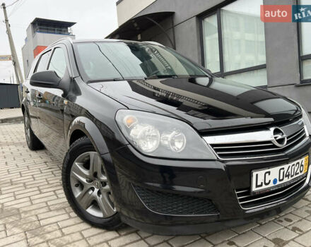 Черный Опель Астра, объемом двигателя 1.7 л и пробегом 264 тыс. км за 5799 $, фото 29 на Automoto.ua