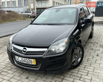 Черный Опель Астра, объемом двигателя 1.7 л и пробегом 264 тыс. км за 5799 $, фото 2 на Automoto.ua