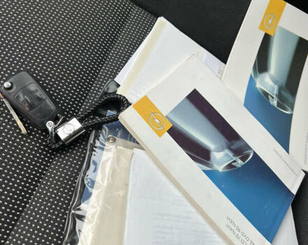 Черный Опель Астра, объемом двигателя 1.7 л и пробегом 264 тыс. км за 5799 $, фото 60 на Automoto.ua