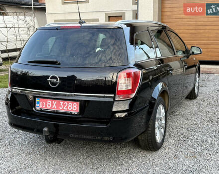 Черный Опель Астра, объемом двигателя 1.6 л и пробегом 252 тыс. км за 6400 $, фото 12 на Automoto.ua