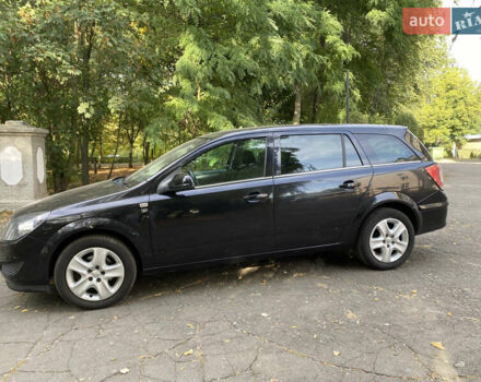 Черный Опель Астра, объемом двигателя 1.6 л и пробегом 200 тыс. км за 6400 $, фото 14 на Automoto.ua