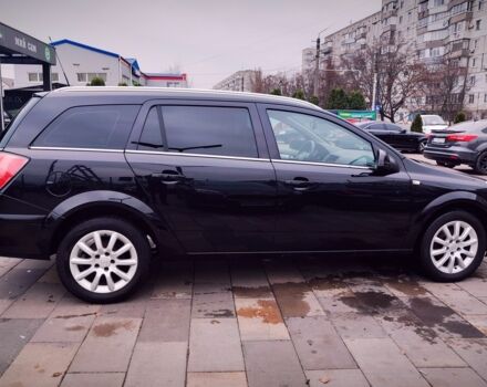 Черный Опель Астра, объемом двигателя 1.6 л и пробегом 237 тыс. км за 5350 $, фото 3 на Automoto.ua