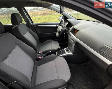 Чорний Опель Астра, об'ємом двигуна 1.7 л та пробігом 230 тис. км за 5650 $, фото 14 на Automoto.ua