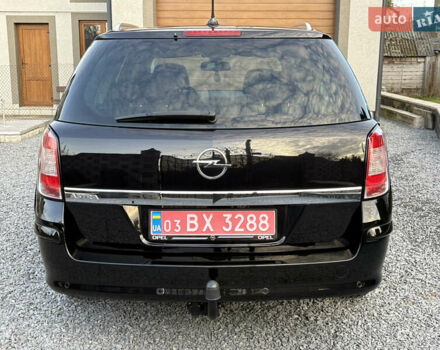 Черный Опель Астра, объемом двигателя 1.6 л и пробегом 252 тыс. км за 6400 $, фото 17 на Automoto.ua