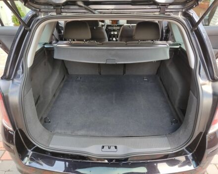 Черный Опель Астра, объемом двигателя 1.4 л и пробегом 215 тыс. км за 5900 $, фото 9 на Automoto.ua