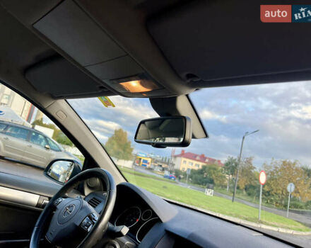 Опель Астра 2010 в Дубно на Automoto.ua Черный Опель Астра, объемом двигателя 1.6 л и пробегом 218 тыс. км за 5700 $, фото 50 на Automoto.ua