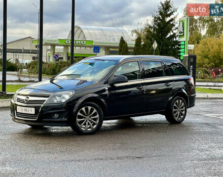 Опель Астра 2010 в Дубно на Automoto.ua Черный Опель Астра, объемом двигателя 1.6 л и пробегом 218 тыс. км за 5700 $, фото 3 на Automoto.ua