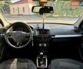 Черный Опель Астра, объемом двигателя 1.8 л и пробегом 255 тыс. км за 6100 $, фото 4 на Automoto.ua