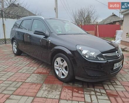 Черный Опель Астра, объемом двигателя 1.6 л и пробегом 209 тыс. км за 5800 $, фото 7 на Automoto.ua