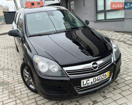 Черный Опель Астра, объемом двигателя 1.7 л и пробегом 264 тыс. км за 5799 $, фото 32 на Automoto.ua
