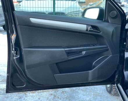 Чорний Опель Астра, об'ємом двигуна 1.7 л та пробігом 235 тис. км за 6155 $, фото 8 на Automoto.ua