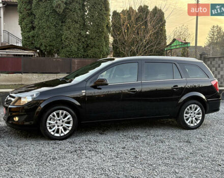 Черный Опель Астра, объемом двигателя 1.6 л и пробегом 252 тыс. км за 6400 $, фото 82 на Automoto.ua