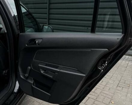 Черный Опель Астра, объемом двигателя 1.6 л и пробегом 152 тыс. км за 7200 $, фото 34 на Automoto.ua